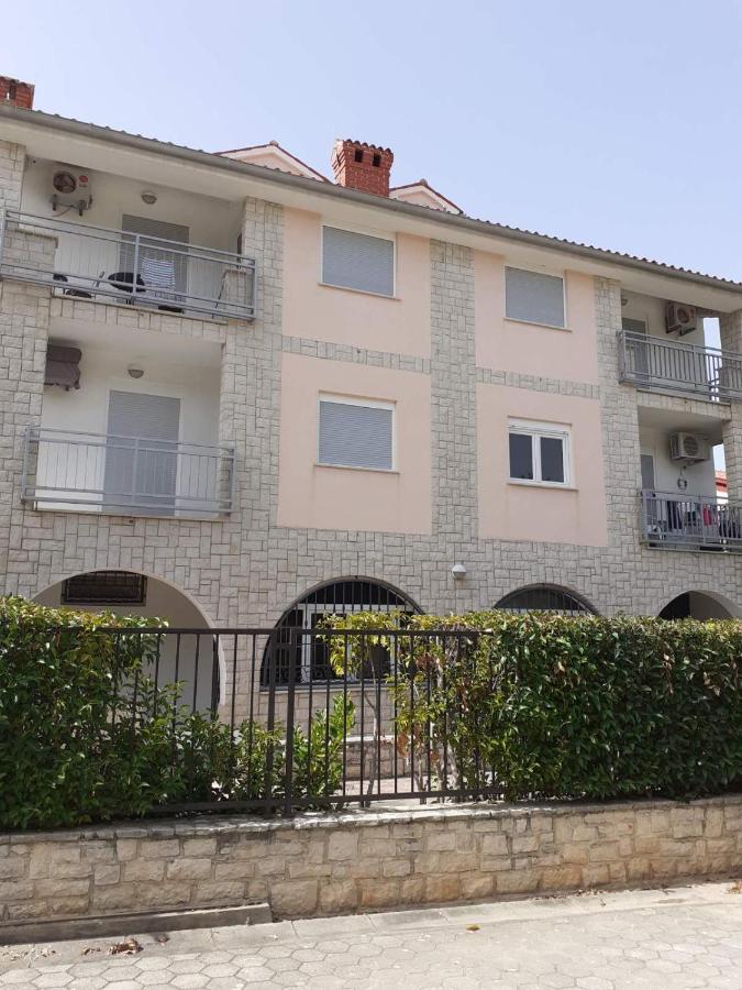 Lola Apartmani Rovinj Exterior photo